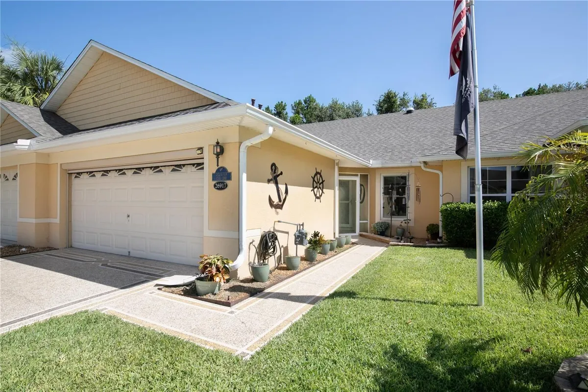 Property Slideshow image 1 of 39 | 26917 white plains way, Leesburg, FL, 34748