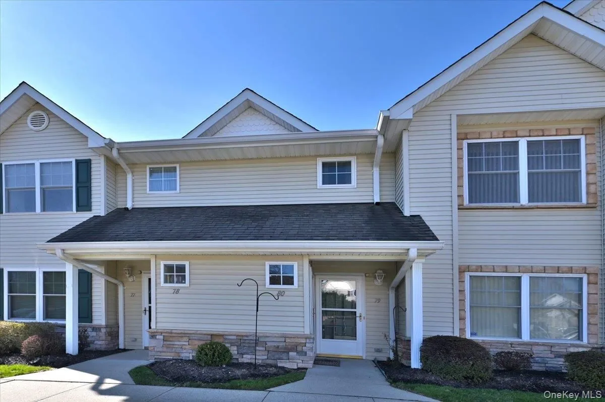 Property Slideshow image 1 of 37 | 80 morley cir, Huntington, NY, 11747