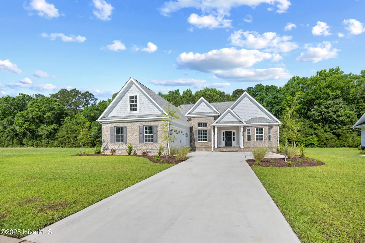 Property Slideshow image 1 of 44 | 9334 old salem way, Calabash, NC, 28467
