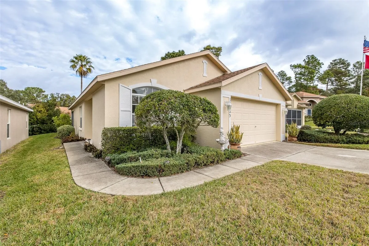 Property Slideshow image 1 of 44 | 11323 highlander ct, Spring Hill, FL, 34609