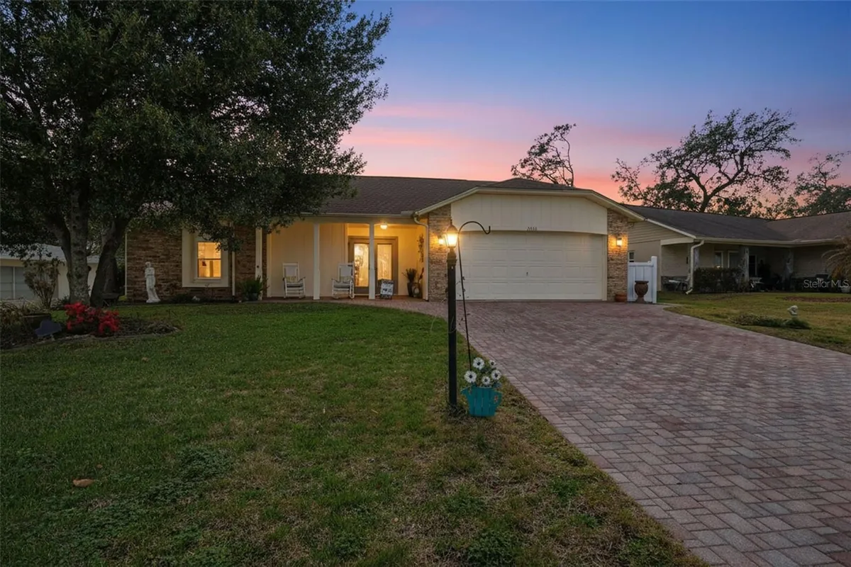 Property Slideshow image 1 of 38 | 2658 royal ridge dr, Spring Hill, FL, 34606