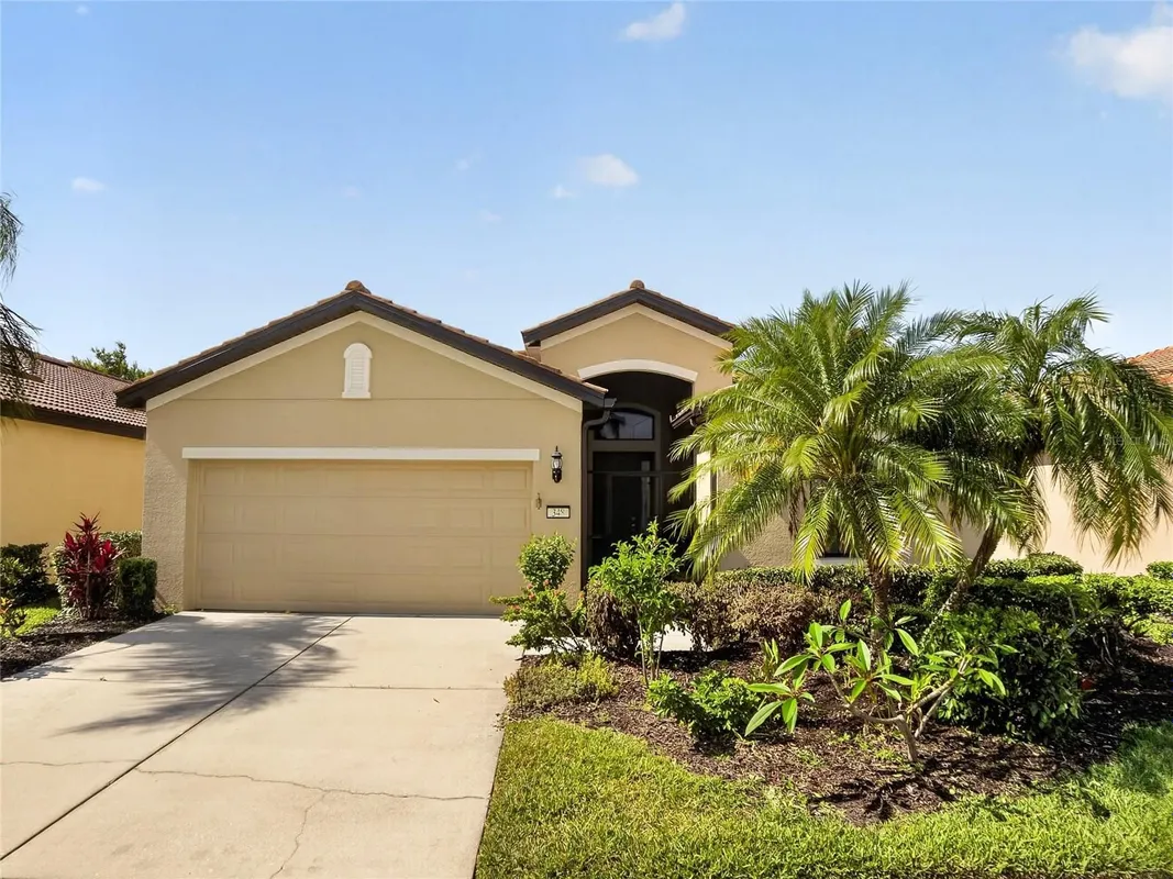 Property Slideshow image 1 of 31 | 348 cedar falls dr, Apollo Beach, FL, 33572