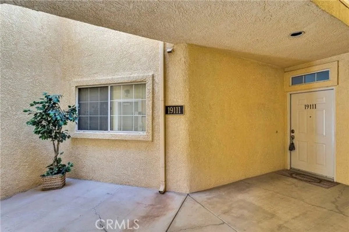 Property Slideshow image 1 of 35 | 19111 palo verde dr, Apple Valley, CA, 92308