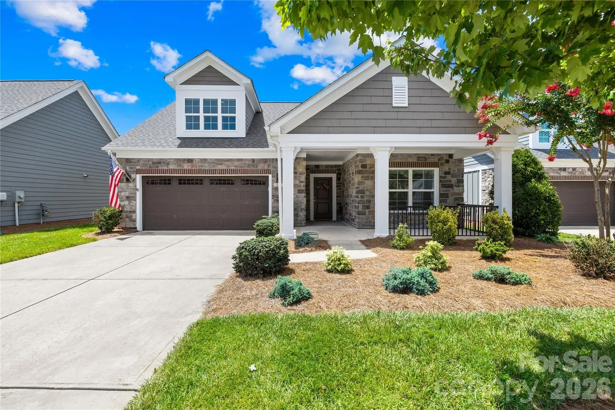 Property Slideshow image 1 of 43 | 135 valleymist ln, Mooresville, NC, 28117