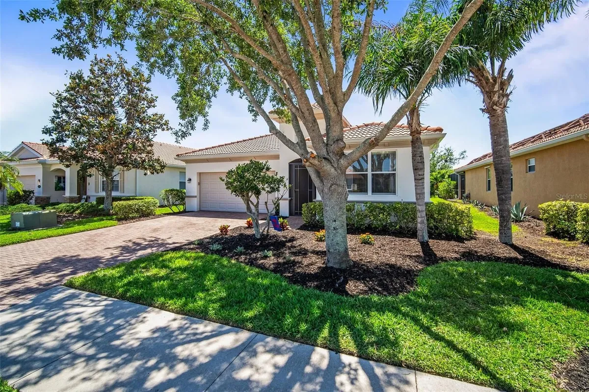 Property Slideshow image 1 of 52 | 358 river enclave ct, Bradenton, FL, 34212