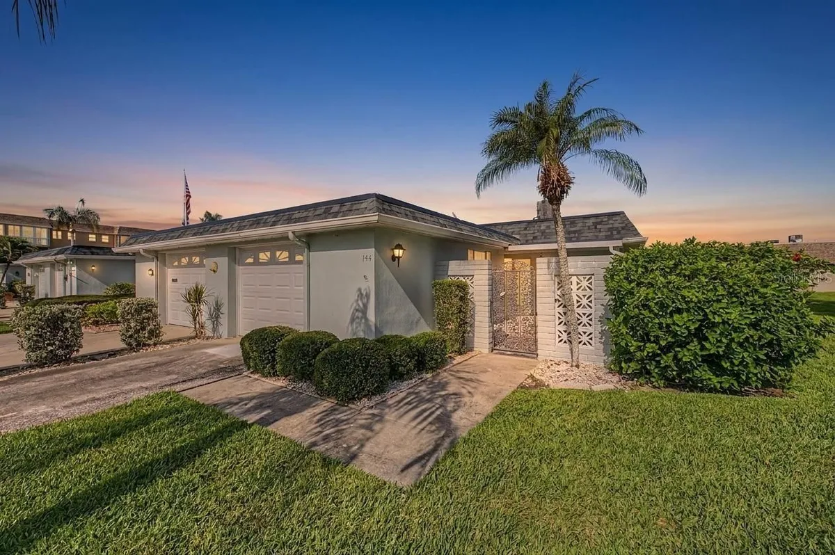 Property Slideshow image 1 of 48 | 144 boca ciega point blvd, St Petersburg, FL, 33708
