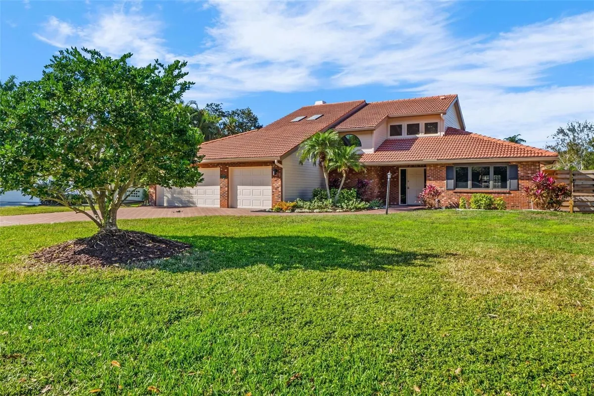 Property Slideshow image 1 of 71 | 4672 pine harrier dr, Sarasota, FL, 34231