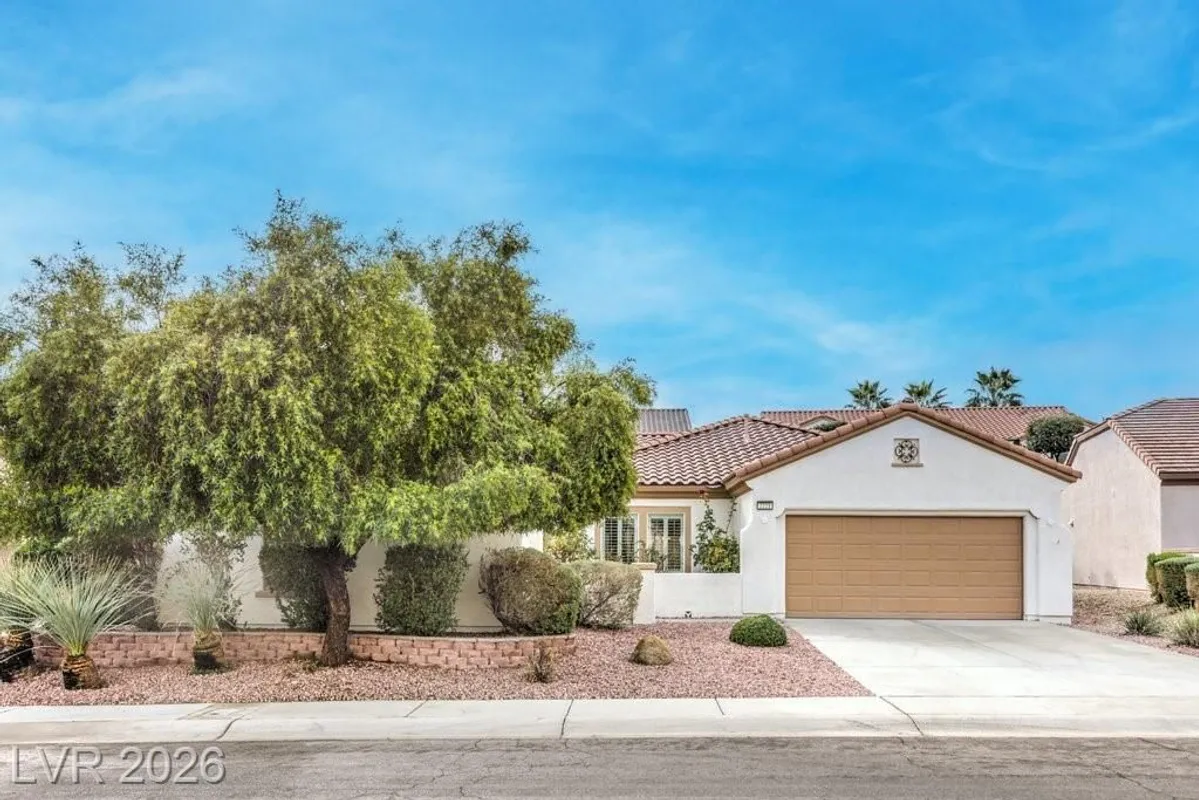 Property Slideshow image 1 of 65 | 2221 suffron hills ct, Henderson, NV, 89044