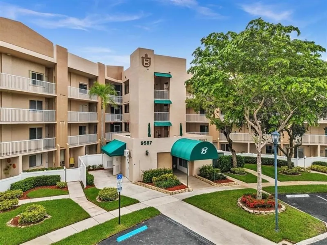 Property Slideshow image 1 of 75 | 9587 weldon cir b311, Tamarac, FL, 33321