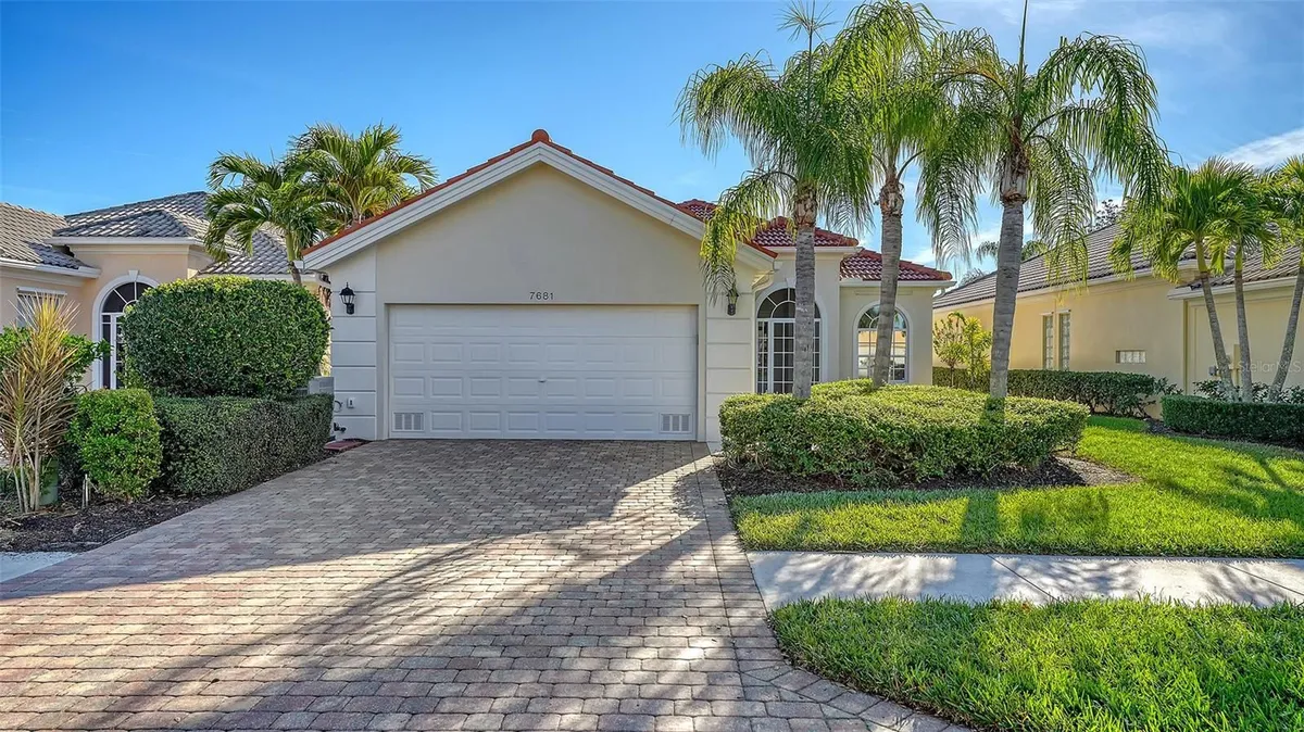 Property Slideshow image 1 of 61 | 7681 uliva way, Sarasota, FL, 34238