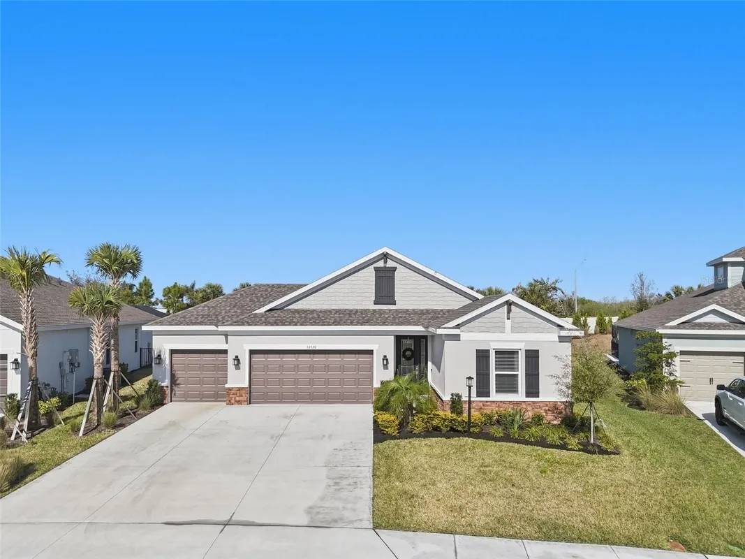 Property Slideshow image 1 of 46 | 16520 star grass cir, Bradenton, FL, 34211