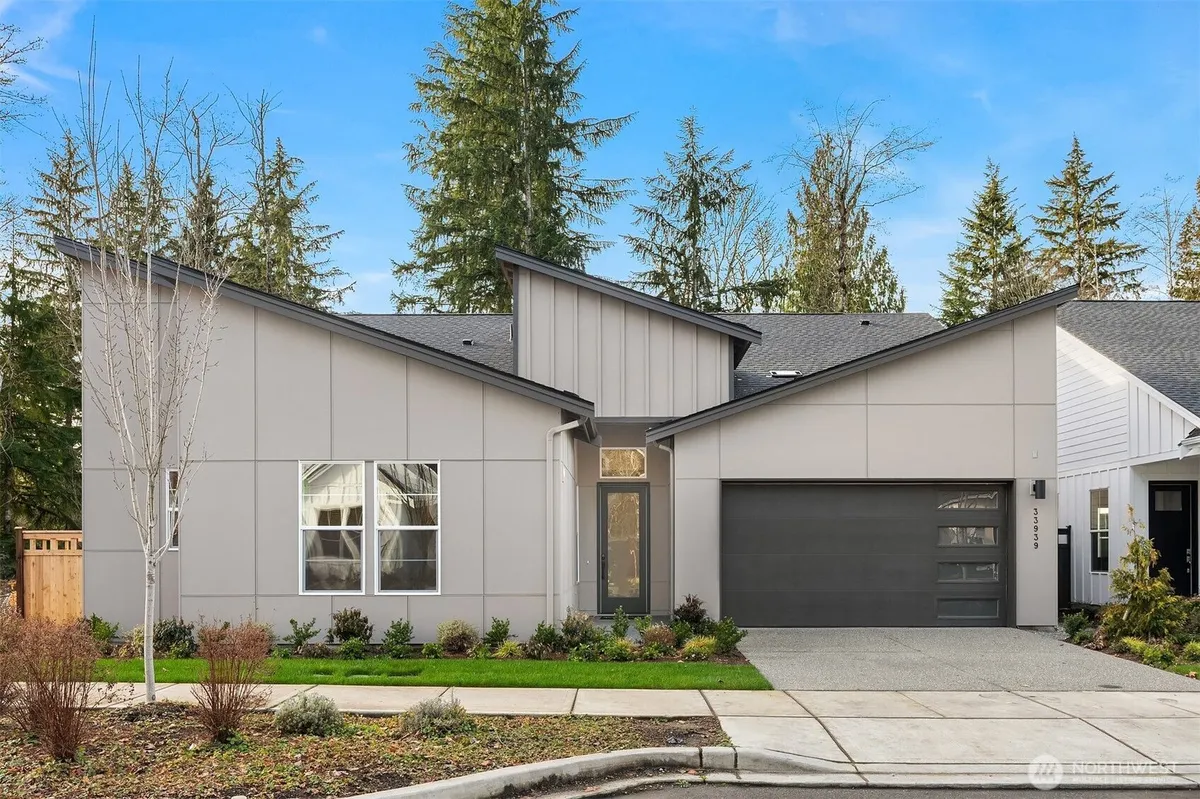 Property Slideshow image 1 of 17 | 33939 calla lily pl 226, Black Diamond, WA, 98010