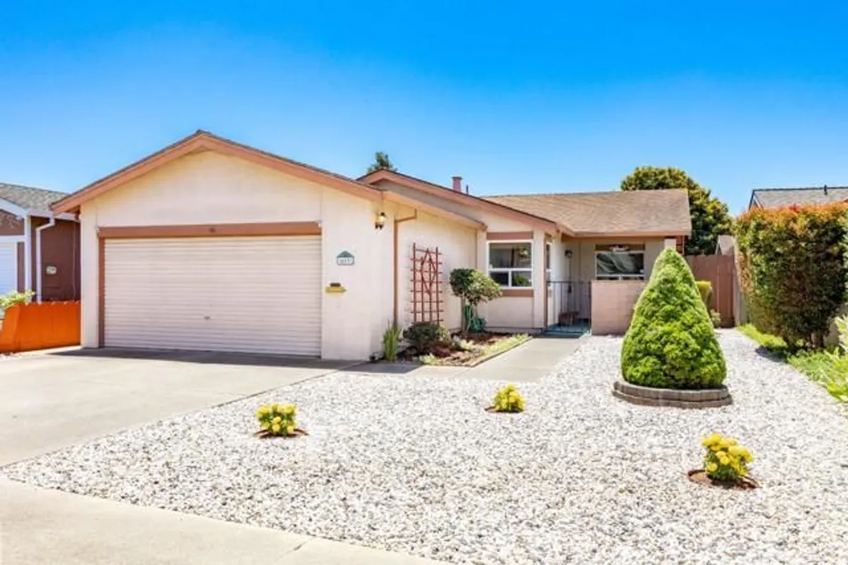 Property Slideshow image 1 of 31 | 459 vivienne dr, Watsonville, CA, 95076