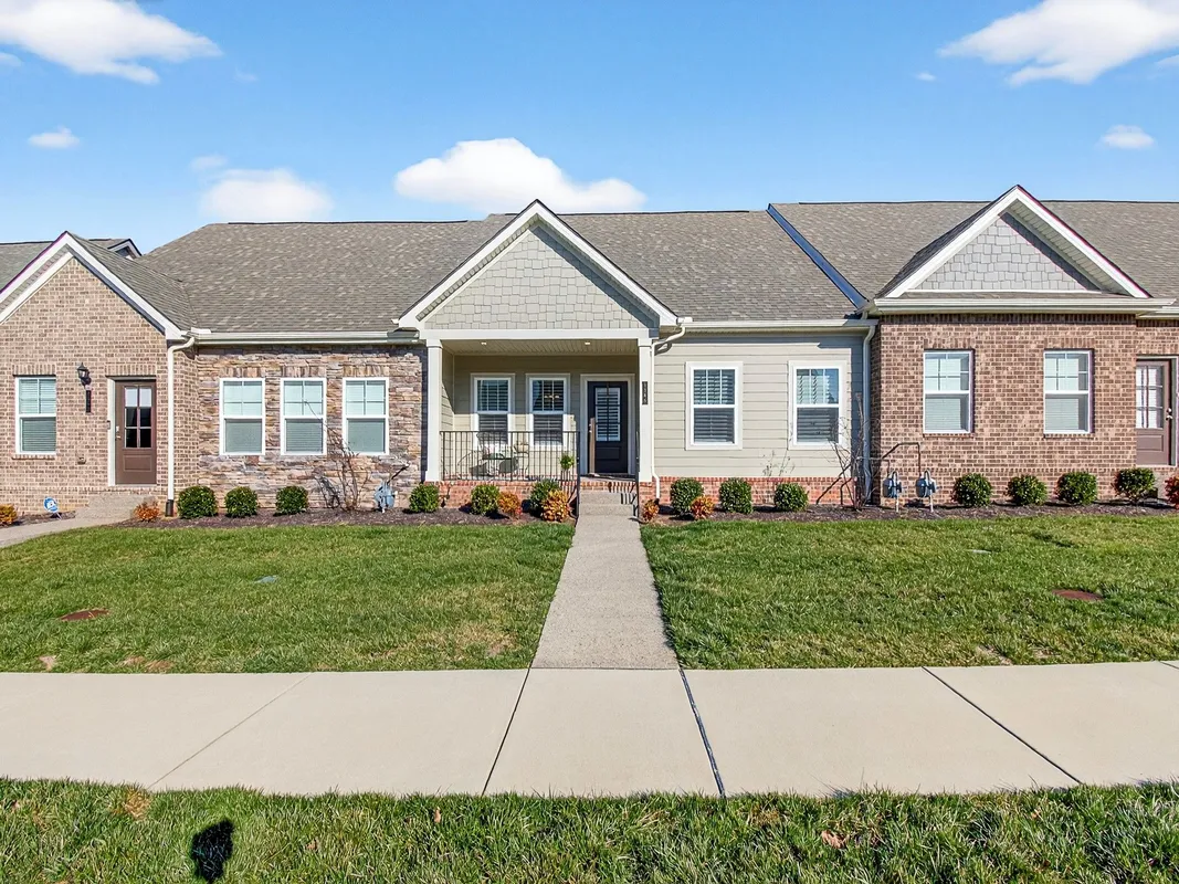 Property Slideshow image 1 of 62 | 1560 cedarbrooke ln, Lebanon, TN, 37090