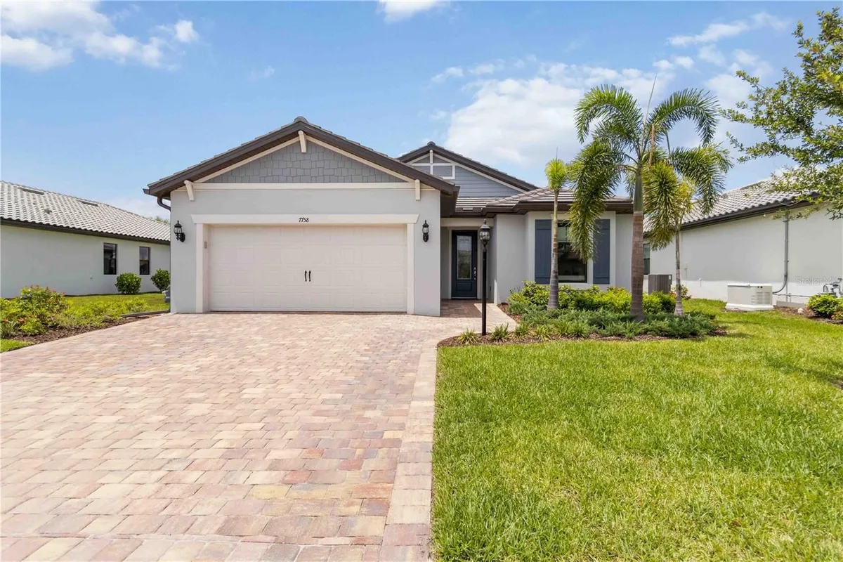 Property Slideshow image 1 of 79 | 7758 summerland cv, Bradenton, FL, 34202
