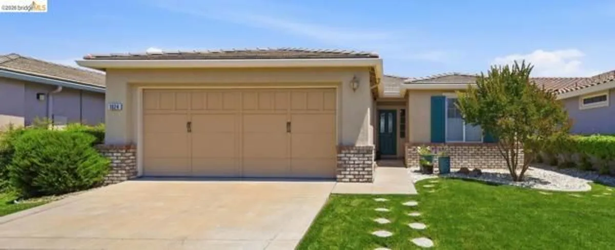 Property Slideshow image 1 of 27 | 1024 diamante, Rio Vista, CA, 94571