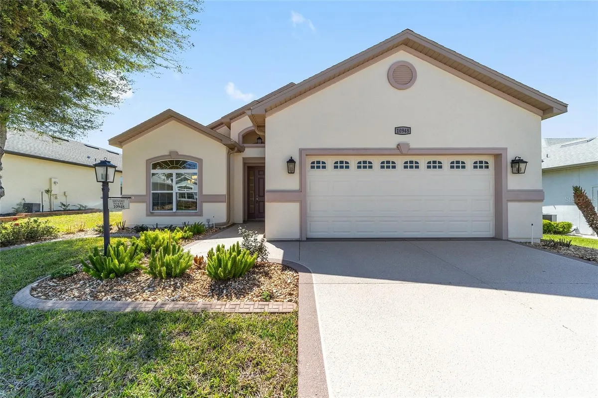 Property Slideshow image 1 of 60 | 10948 se 167th pl, Summerfield, FL, 34491