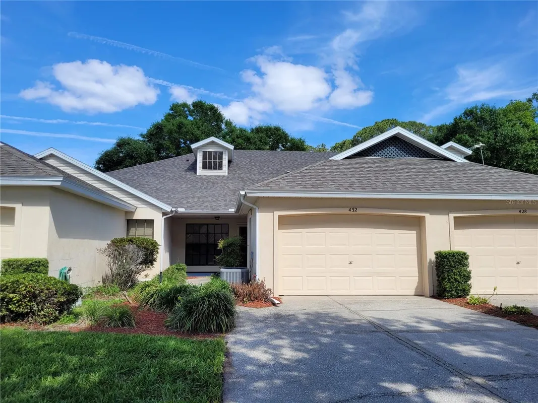 Property Slideshow image 1 of 63 | 432 baytree blvd, Tavares, FL, 32778