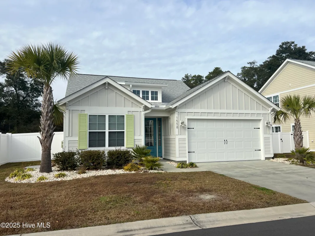 Property Slideshow image 1 of 43 | 1558 harbour place dr, Calabash, NC, 28467