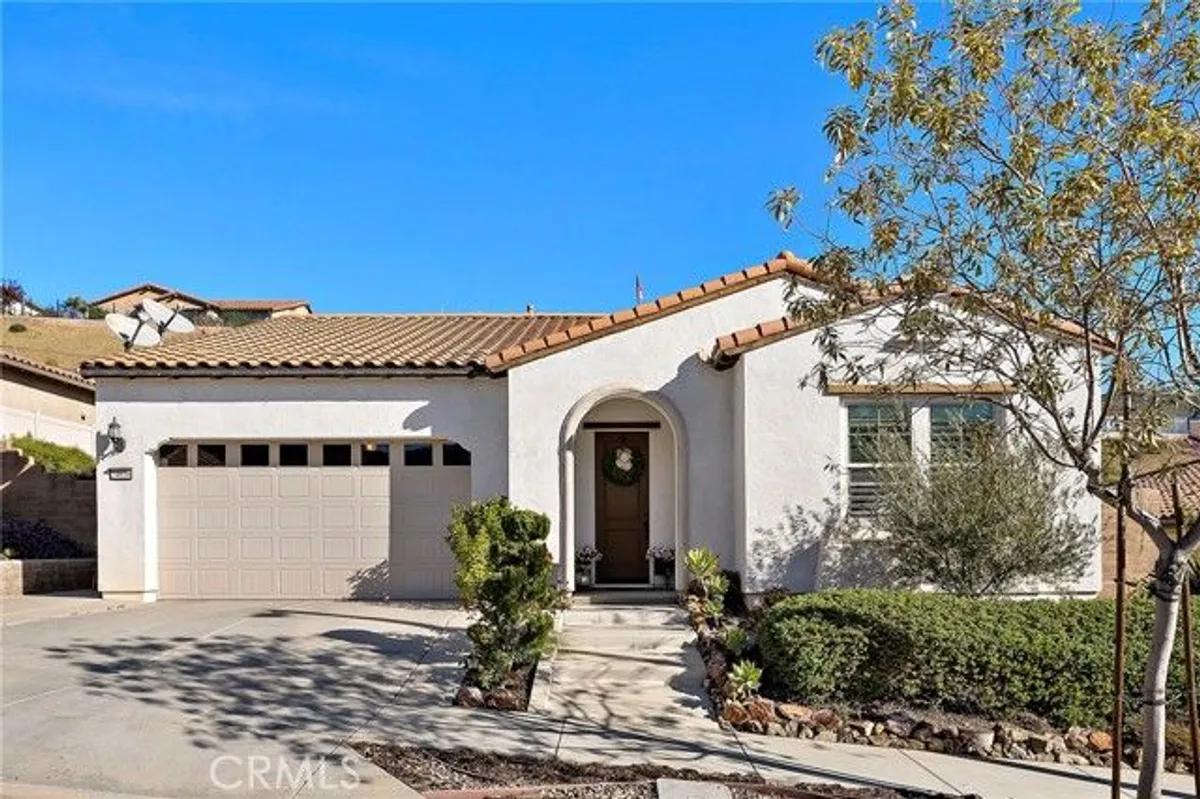 Property Slideshow image 1 of 16 | 24636 overlook dr, Corona, CA, 92883