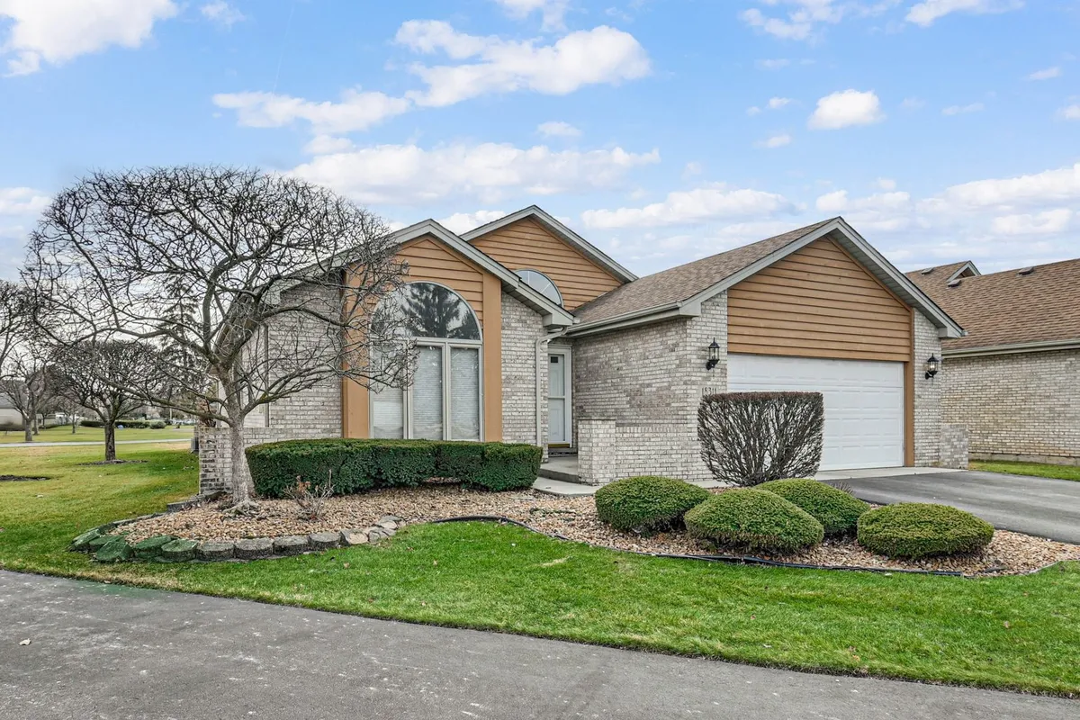 Property Slideshow image 1 of 25 | 18311 65th ave, Tinley Park, IL, 60477