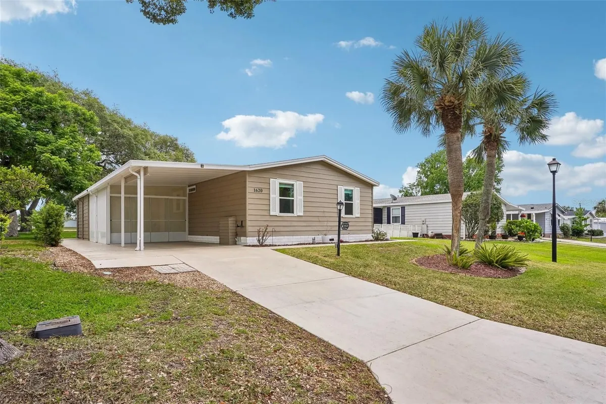 Property Slideshow image 1 of 43 | 1620 w schwartz blvd, The Villages, FL, 32159