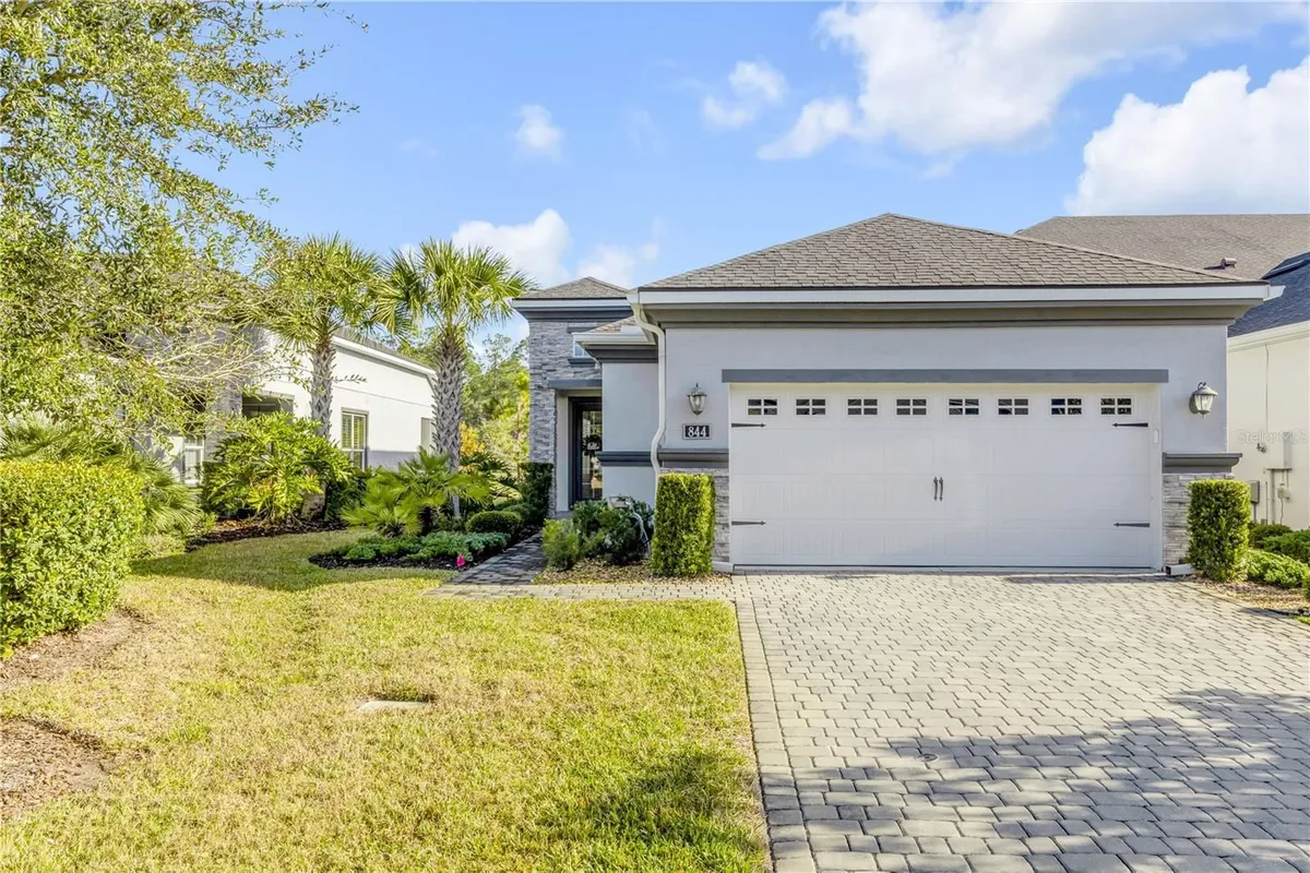 Property Slideshow image 1 of 34 | 844 pinewood dr, Ormond Beach, FL, 32174