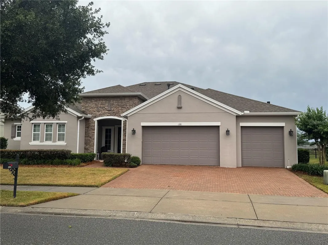 Property Slideshow image 1 of 15 | 140 bayou bend rd, Groveland, FL, 34736