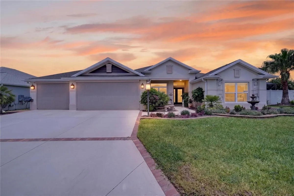 Property Slideshow image 1 of 50 | 1579 mceldowney pl, The Villages, FL, 32163