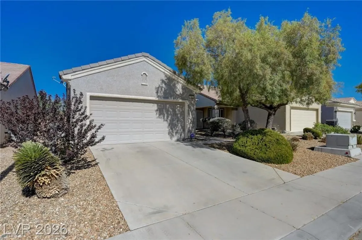 Property Slideshow image 1 of 70 | 7865 lily trotter st, North Las Vegas, NV, 89084