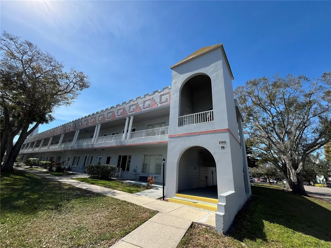 Property Slideshow image 1 of 36 | 2100 world parkway blvd apt 56, Clearwater, FL, 33763