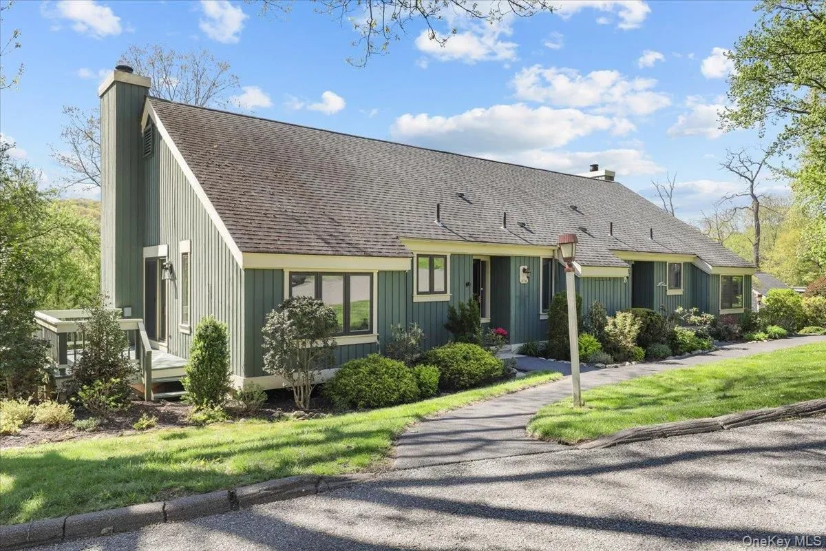 Property Slideshow image 1 of 24 | 37 heritage hills dr a, Somers, NY, 10589