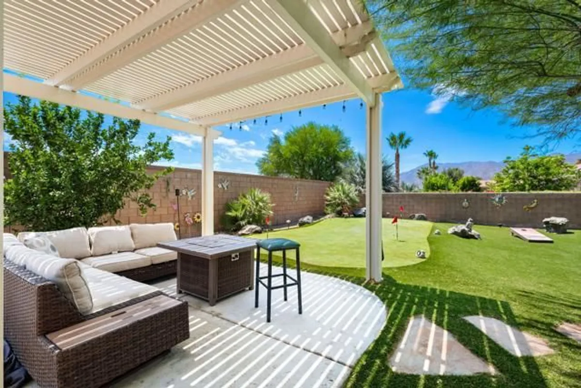 Property Slideshow image 1 of 42 | 81996 daniel dr, La Quinta, CA, 92253