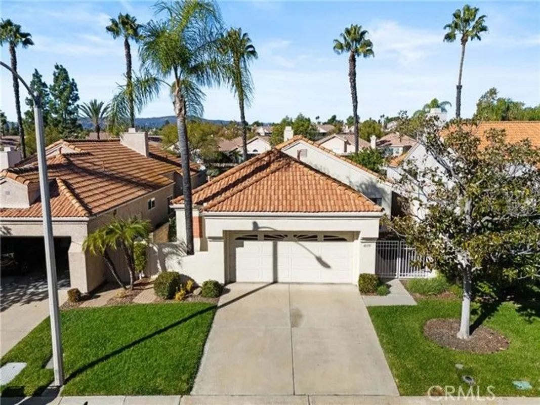 Property Slideshow image 1 of 43 | 40395 via malagas, Murrieta, CA, 92562