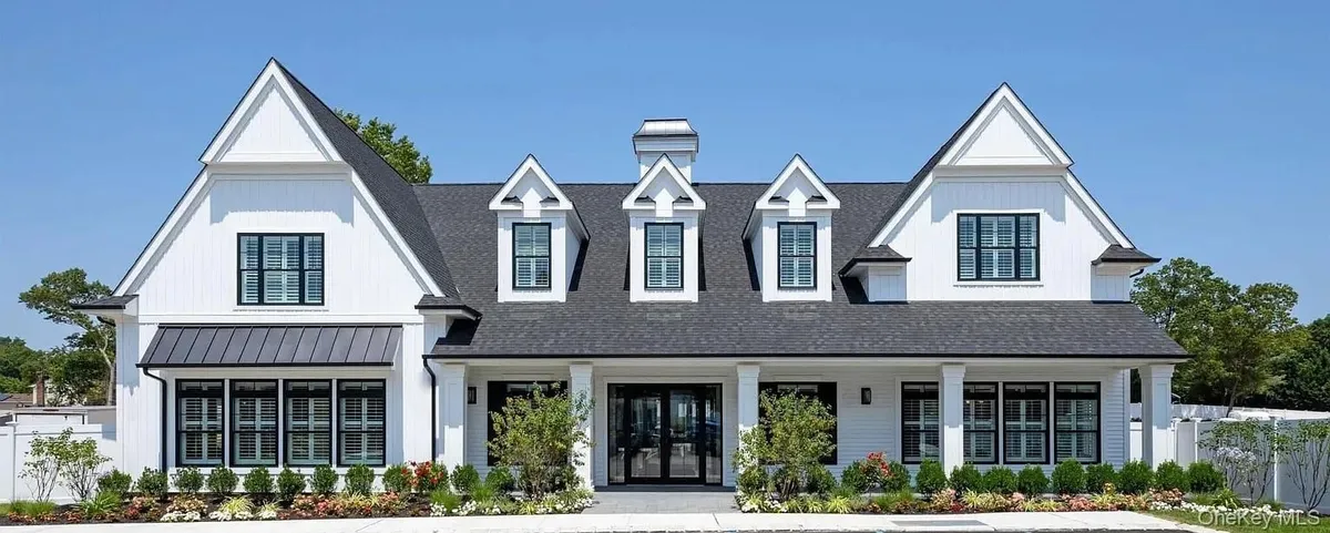 Property Slideshow image 1 of 19 | 116 august cir, East Northport, NY, 11731