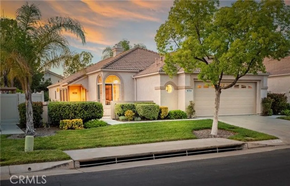Property Slideshow image 1 of 32 | 40314 via calidad, Murrieta, CA, 92562