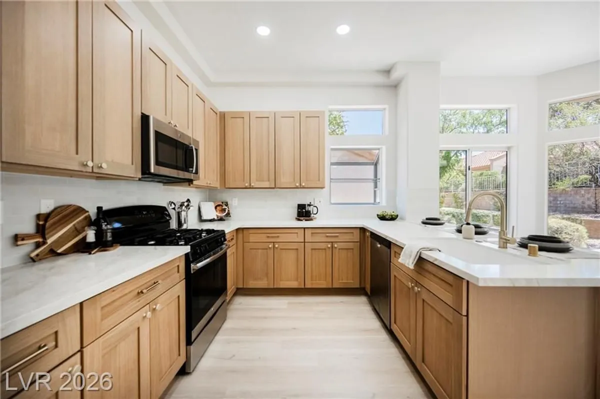 Property Slideshow image 1 of 28 | 10017 bundella dr, Las Vegas, NV, 89134