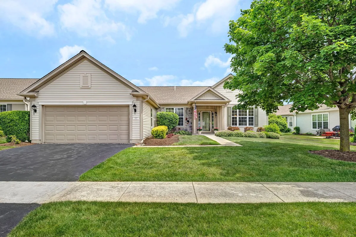 Property Slideshow image 1 of 34 | 322 capital dr, Shorewood, IL, 60404