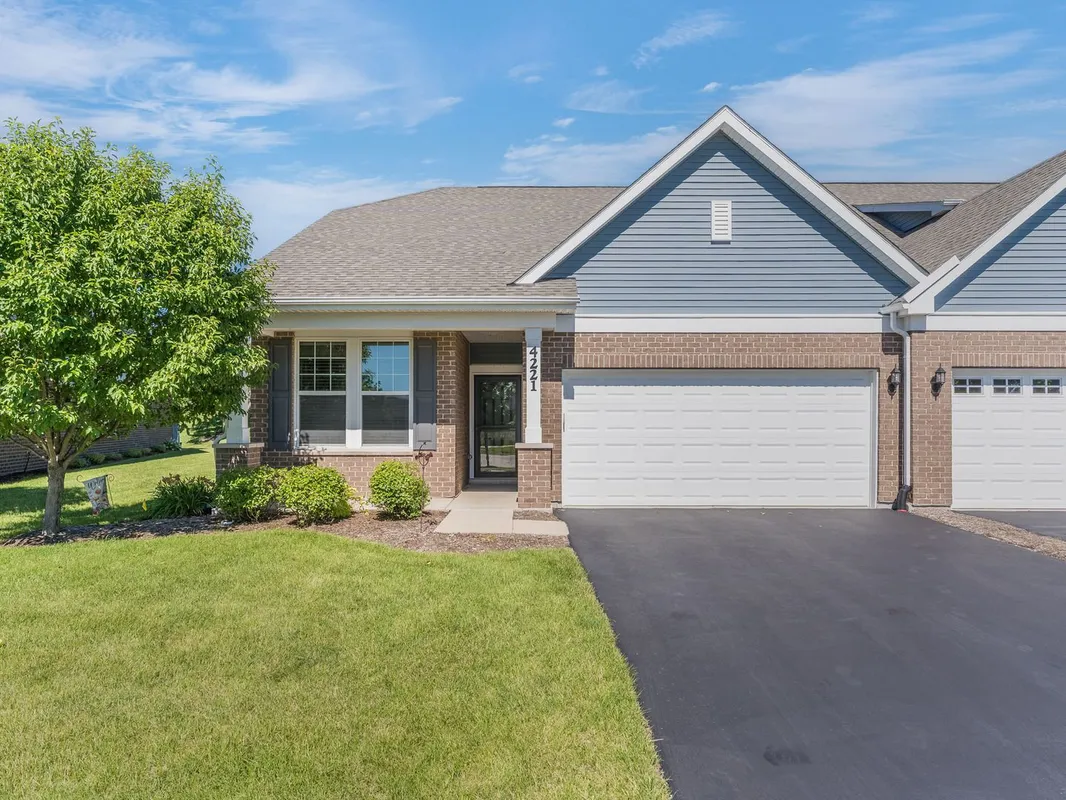 Property Slideshow image 1 of 30 | 4221 lobo ct, Naperville, IL, 60564