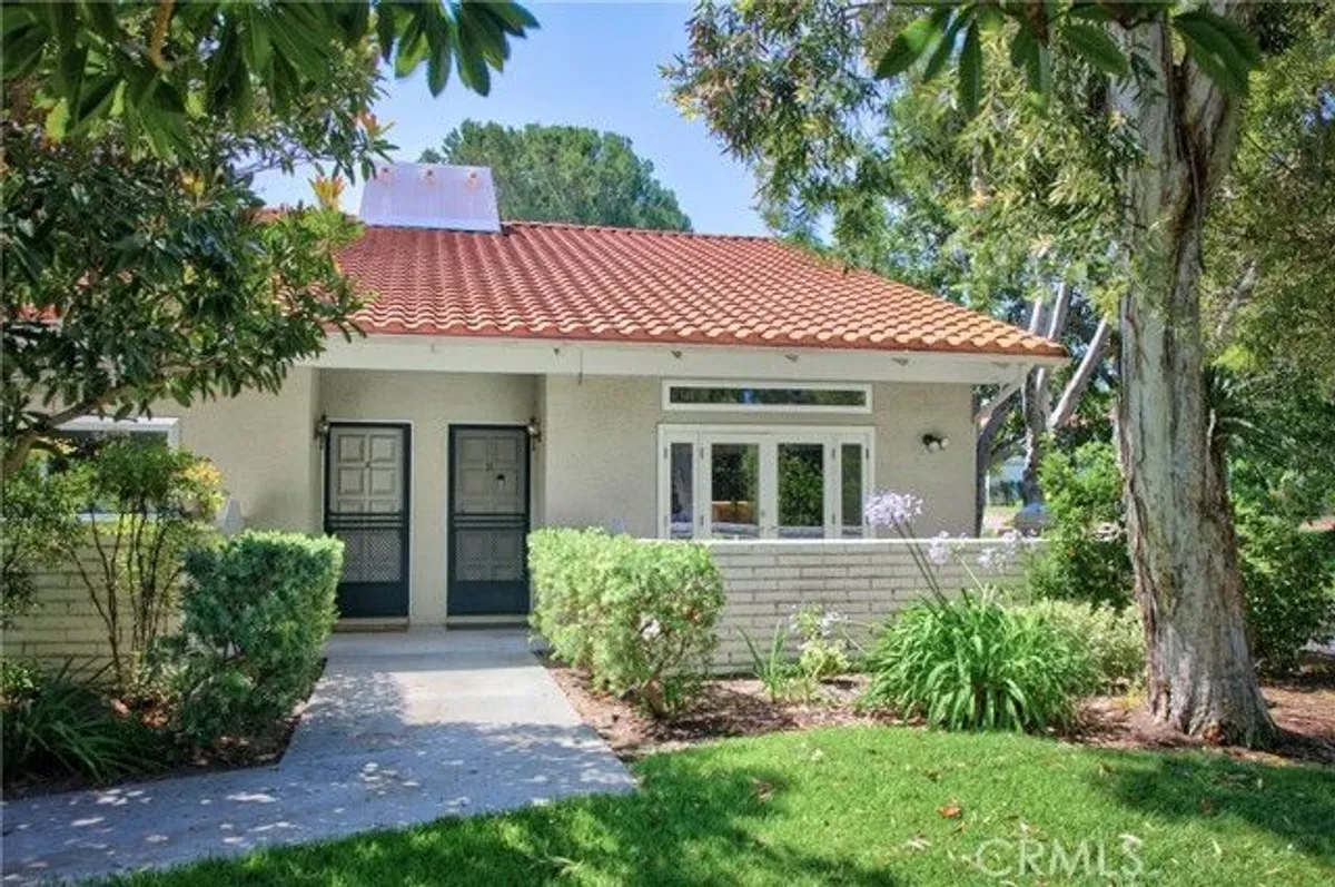 Property Slideshow image 1 of 28 | 824 via alhambra d, Laguna Woods, CA, 92637