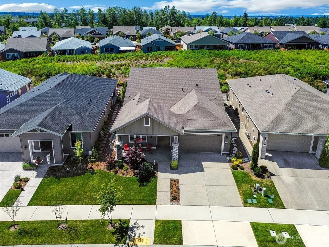 Property Slideshow image 1 of 40 | 14808 182nd ave e unit e, Bonney Lake, WA, 98391