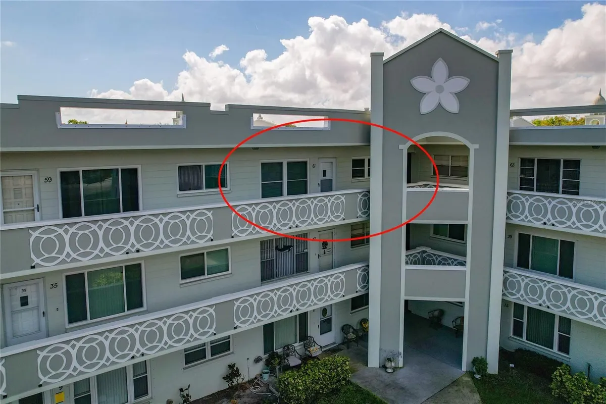 Property Slideshow image 1 of 29 | 2257 world parkway blvd 61, Clearwater, FL, 33763