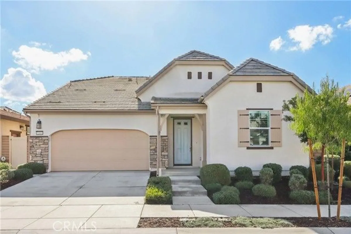 Property Slideshow image 1 of 33 | 32061 sedge way, Temecula, CA, 92591