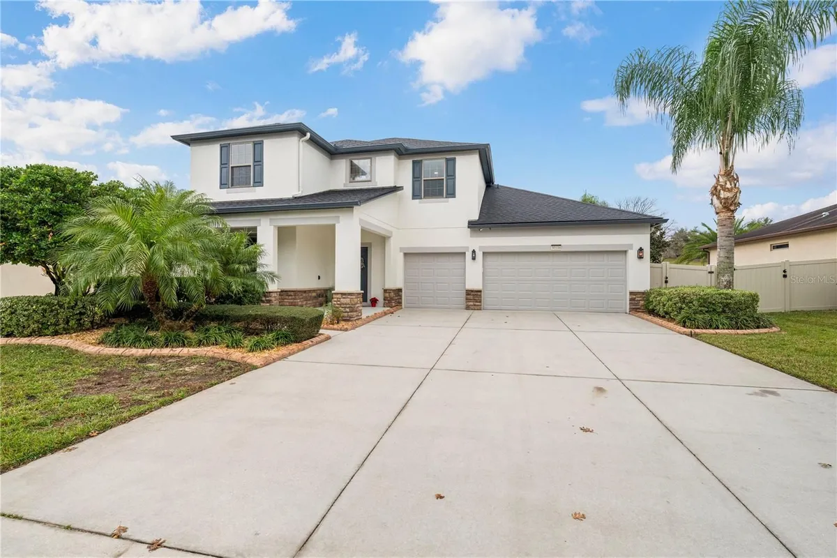 Property Slideshow image 1 of 69 | 30106 kladruby pt, Mount Dora, FL, 32757