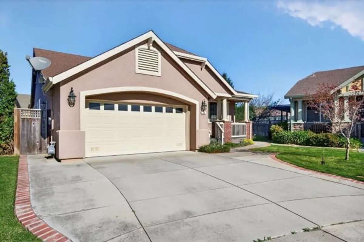 Property Slideshow image 1 of 35 | 18 pajaro vista ct, Watsonville, CA, 95076