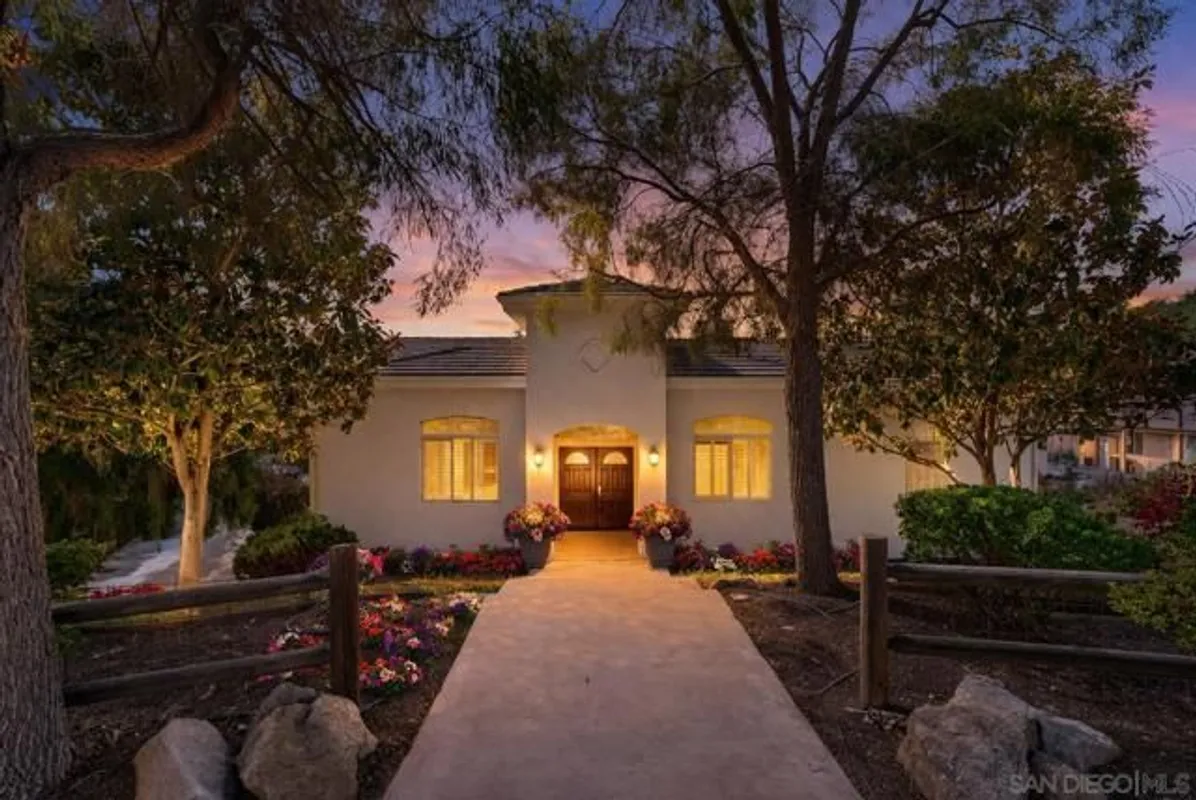 Property Slideshow image 1 of 47 | 28328 kettering ln, Escondido, CA, 92026