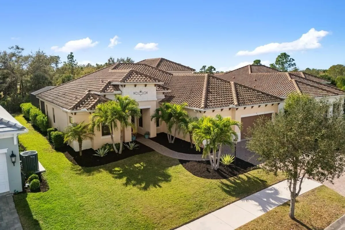 Property Slideshow image 1 of 88 | 12381 sagewood dr, Venice, FL, 34293