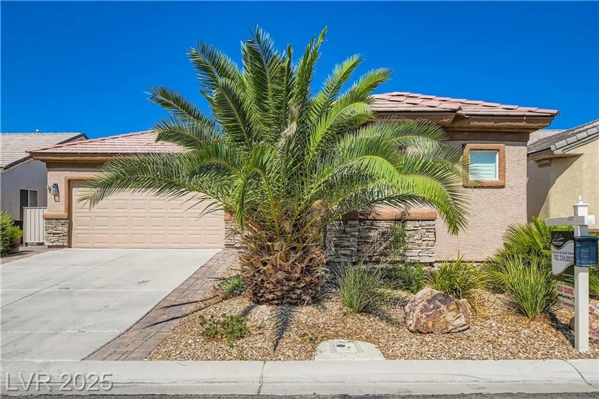 Property Slideshow image 1 of 53 | 7469 crested quail st, North Las Vegas, NV, 89084