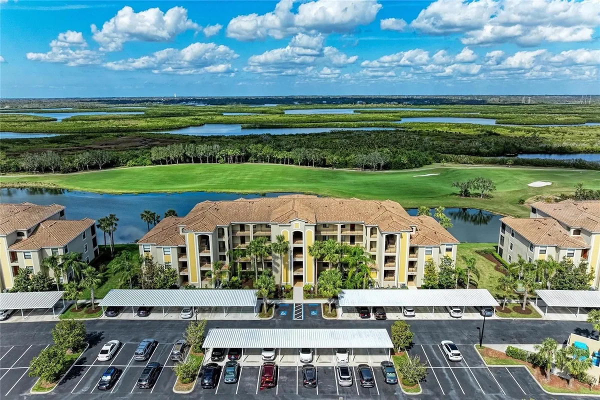 Property Slideshow image 1 of 83 | 7019 river hammock dr unit 104, Bradenton, FL, 34212