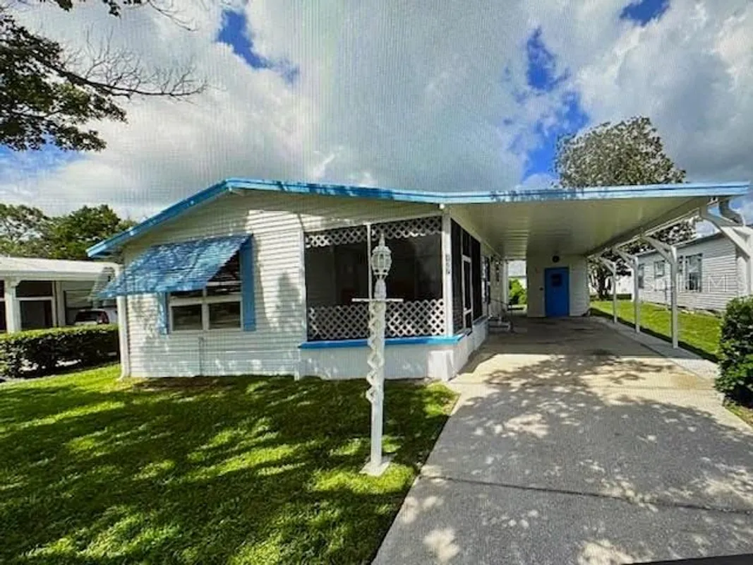 Property Slideshow image 1 of 13 | 127 westwood dr, Leesburg, FL, 34748